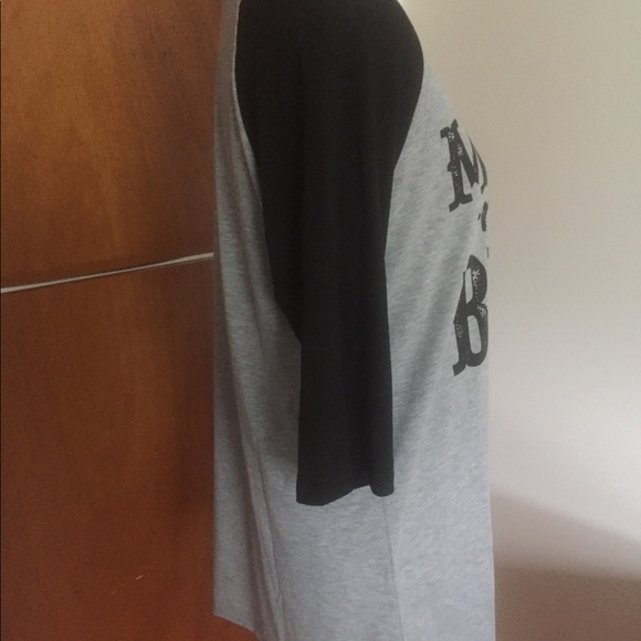 ❗️SOLD❗️NWOT Mama Needs A Beer Raglan Tee - Picture 2 of 3